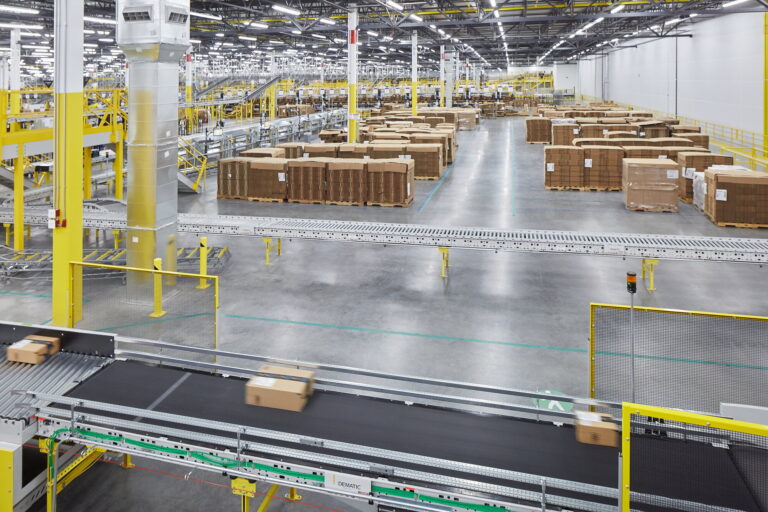 An industrial distribution center in Troutdale features advanced electrical systems, including bright lighting and automated conveyor belts. For expert electrician services in nearby Vancouver, WA, professionals are available to ensure optimal performance of such facilities.
