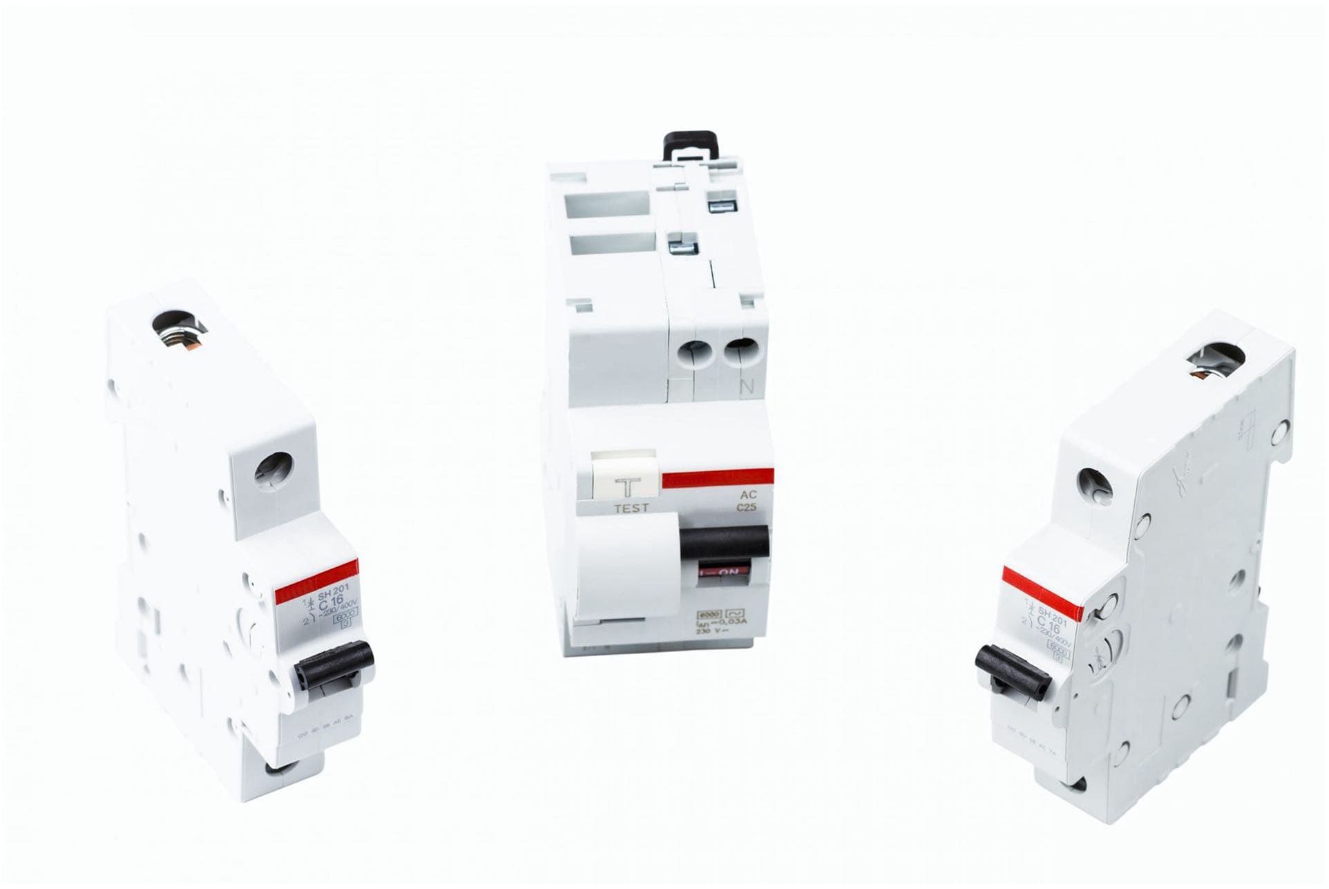 Symptoms of a Defective Circuit Breaker Prairie Electric
